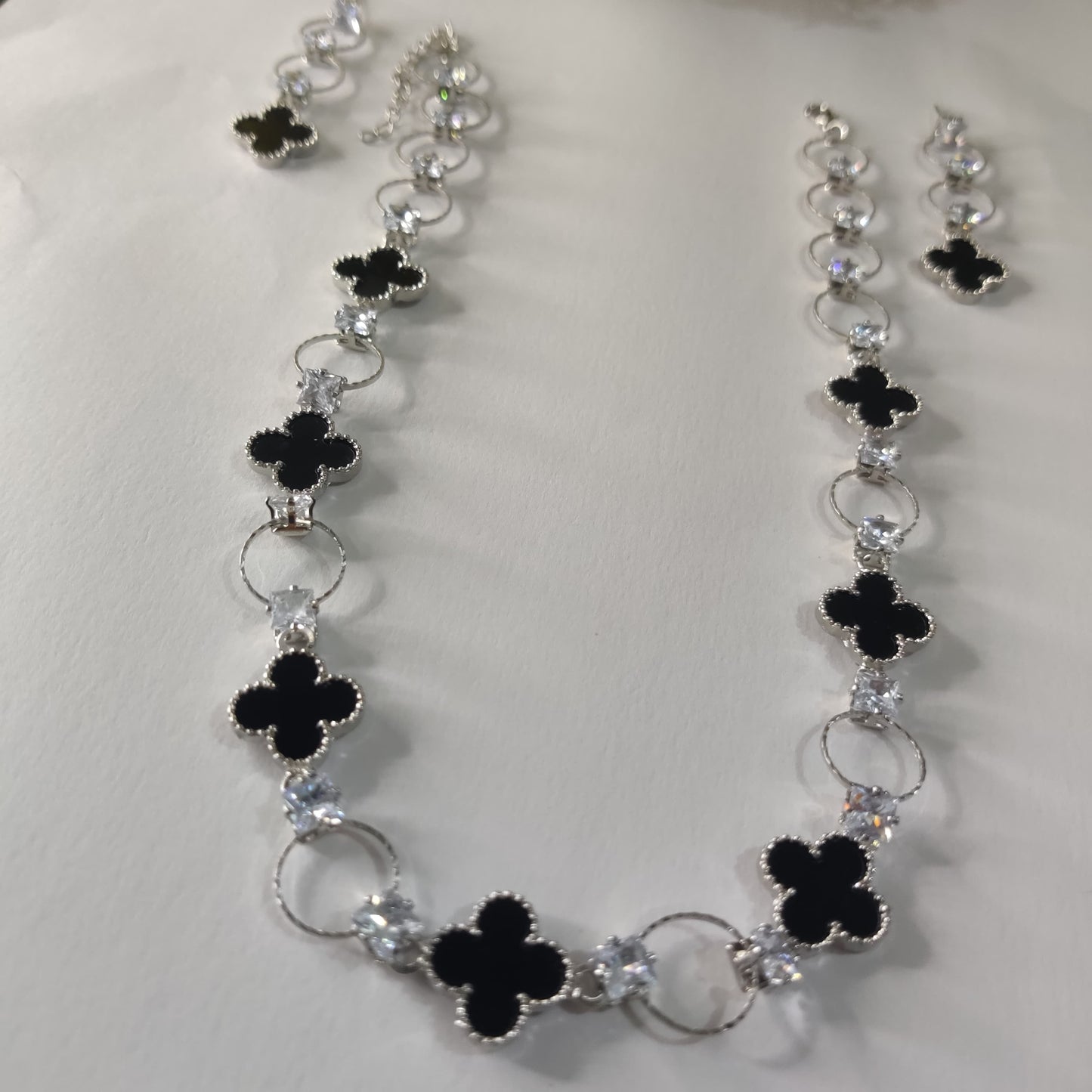 Black Clover Necklace – Luxury Statement Piece